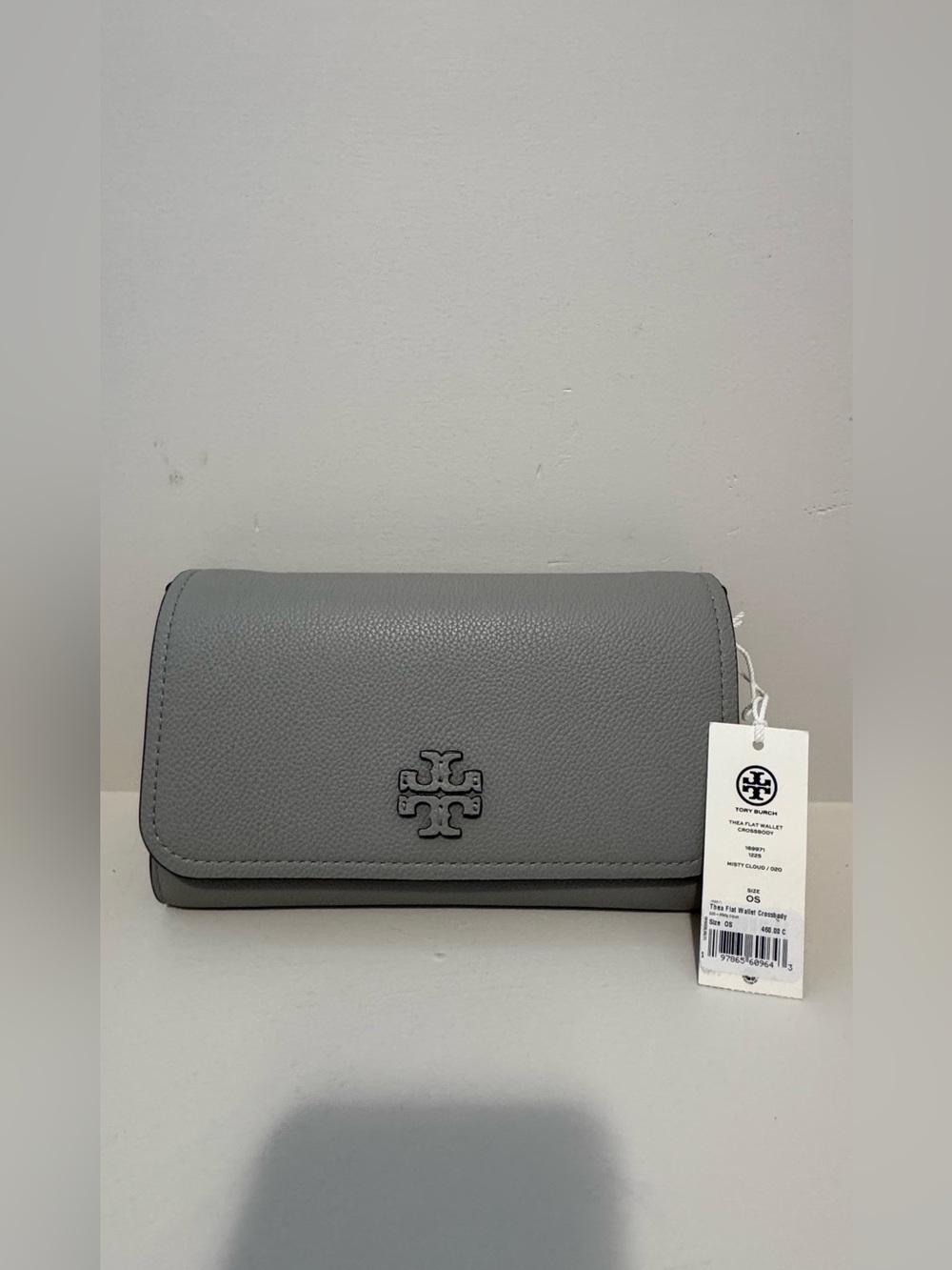 Tory Burch Pebbled Leather Card Case in Gray